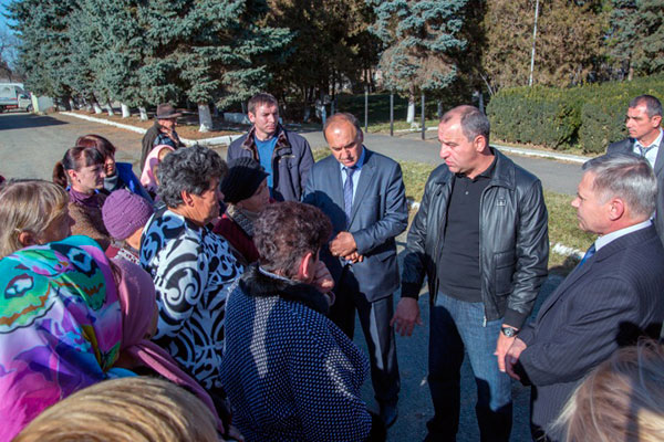 Рашид Темрезов посетил станицу Кардоникскую